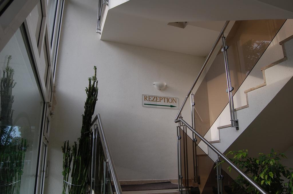 Hotel Jahnke Neubrandenbourg Extérieur photo