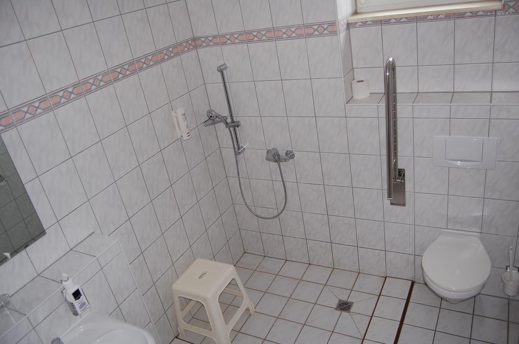 Hotel Jahnke Neubrandenbourg Chambre photo