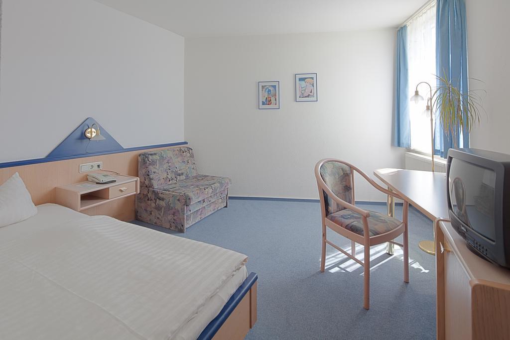 Hotel Jahnke Neubrandenbourg Chambre photo