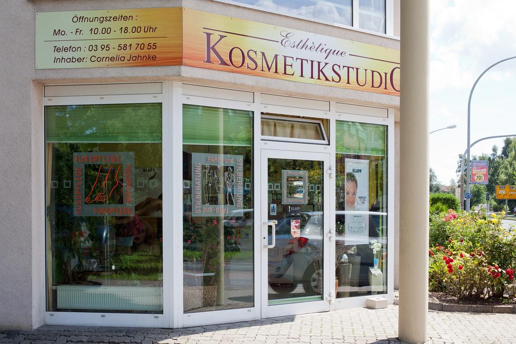 Hotel Jahnke Neubrandenbourg Extérieur photo